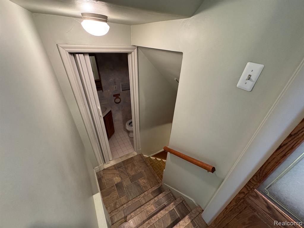 820 Winchester Avenue Property Photo 23
