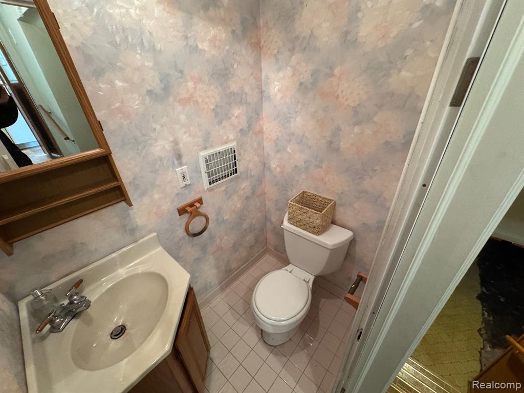 820 Winchester Avenue Property Photo 24