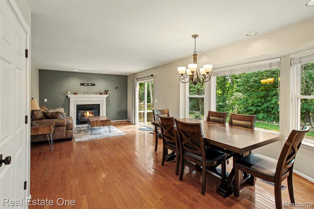 7926 Forest Creek Court Property Photo 9