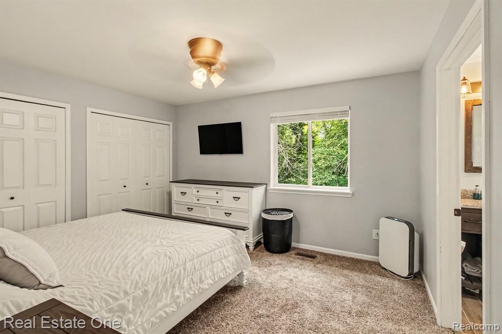 7926 Forest Creek Court Property Photo 11