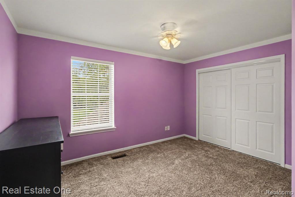 7926 Forest Creek Court Property Photo 14