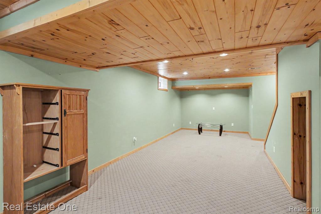 7926 Forest Creek Court Property Photo 20