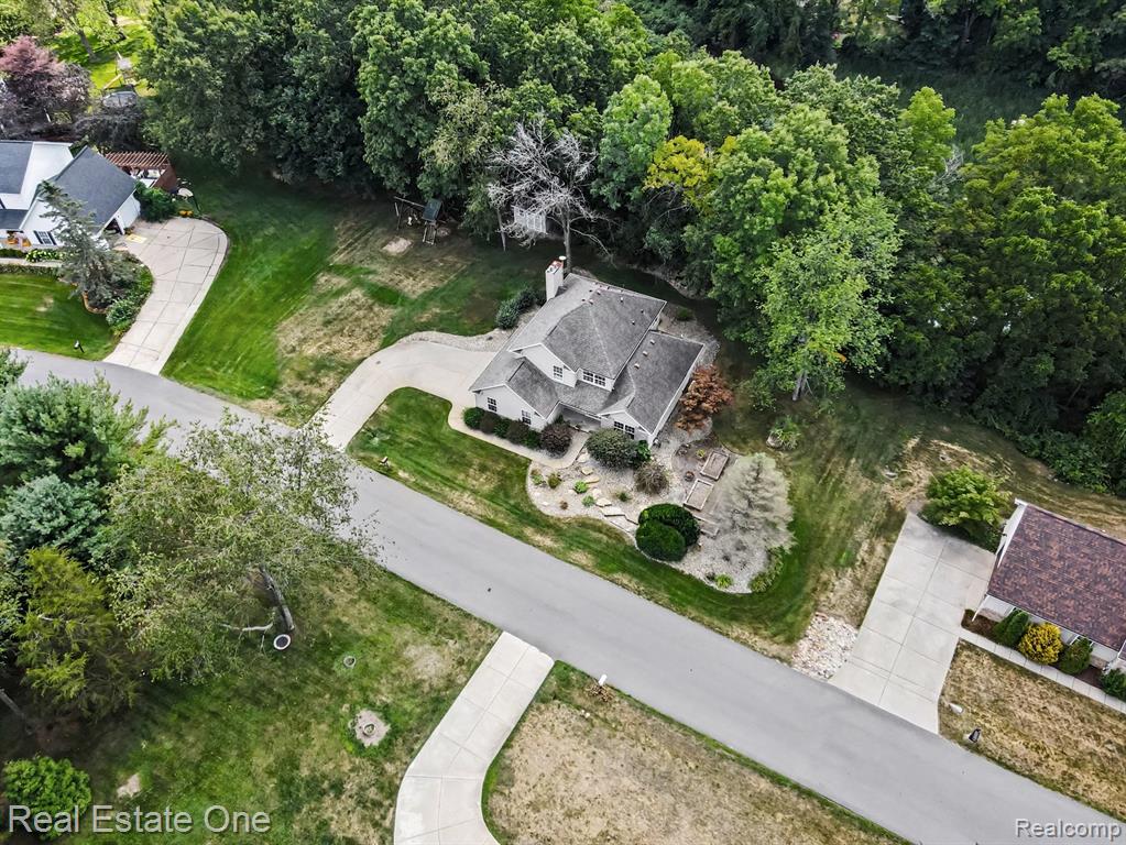 7926 Forest Creek Court Property Photo 28