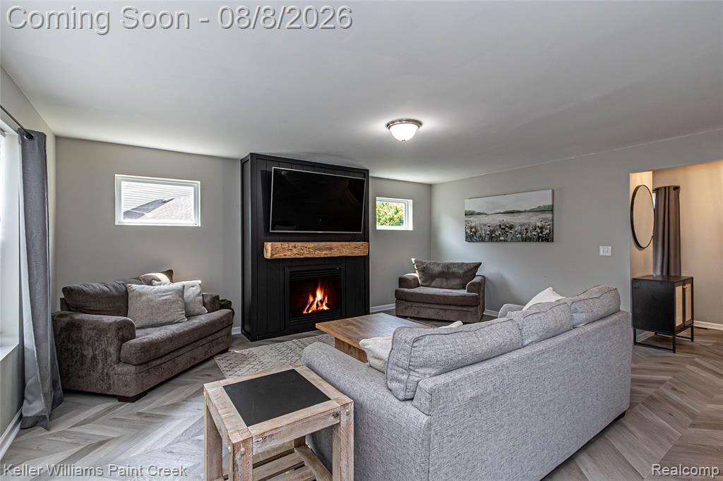 419 Ridgewood Drive Property Photo 8