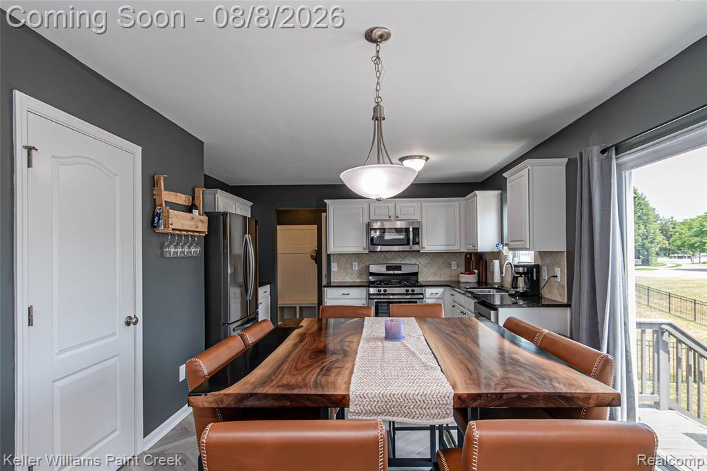 419 Ridgewood Drive Property Photo 11