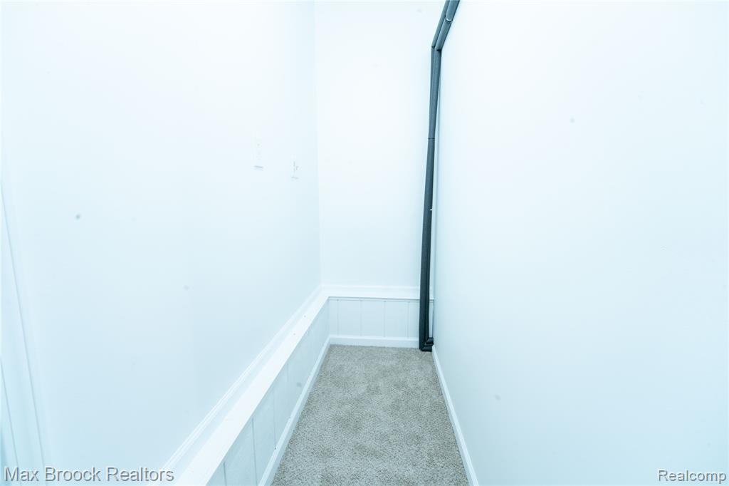 216 Crawford Drive Property Photo 33