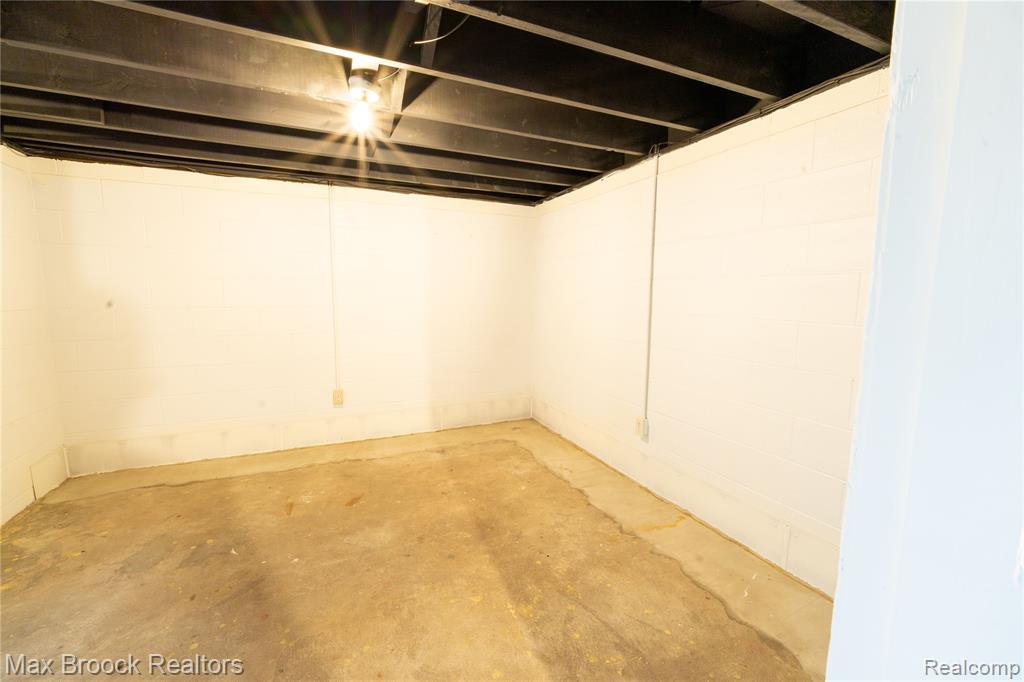 216 Crawford Drive Property Photo 39