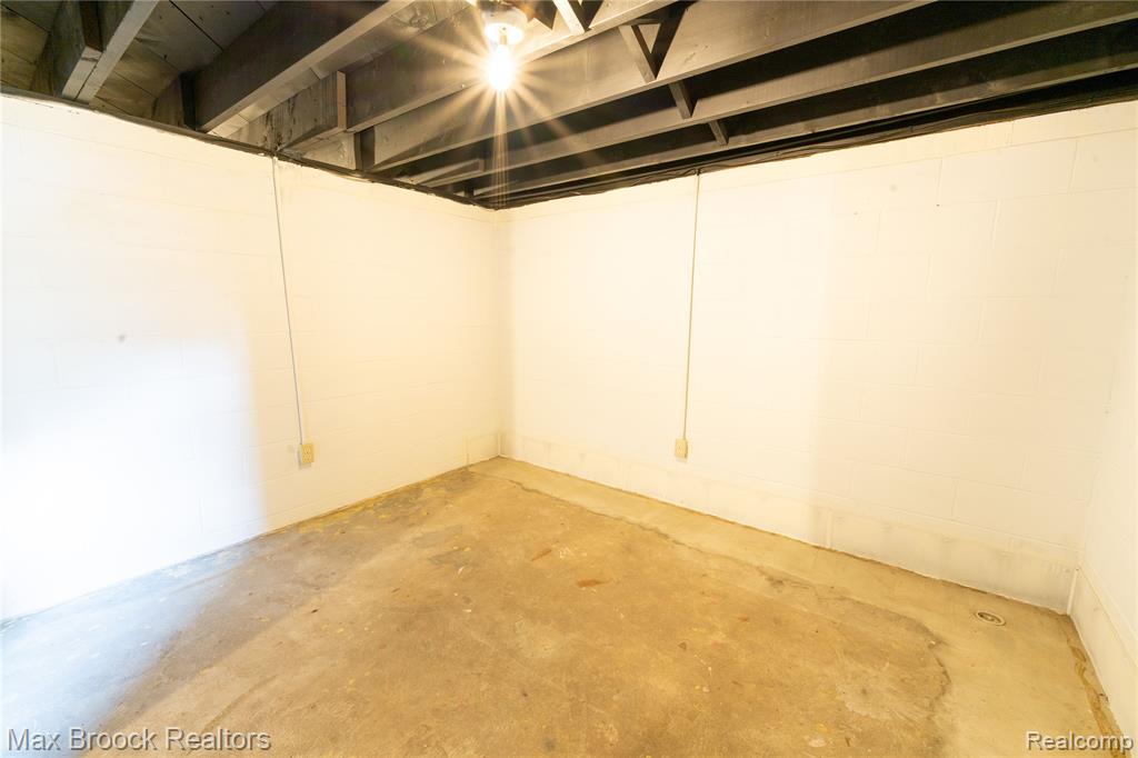 216 Crawford Drive Property Photo 40