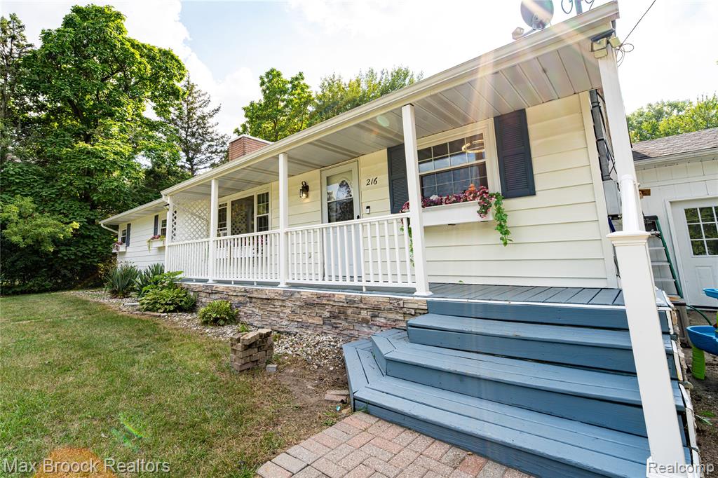 216 Crawford Drive Property Photo 47