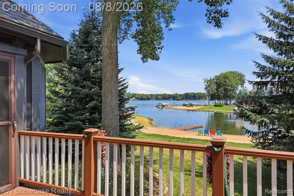 2916 Vero Drive Property Photo 6