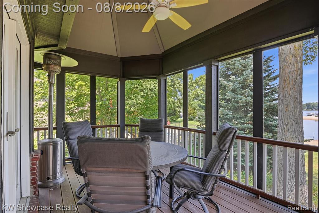 2916 Vero Drive Property Photo 8