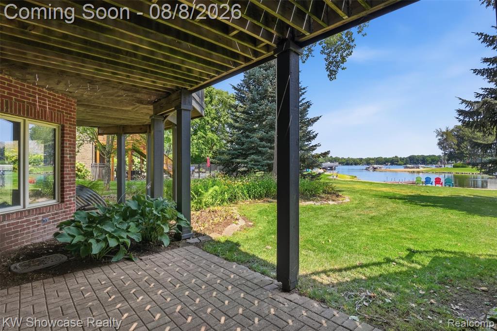 2916 Vero Drive Property Photo 10
