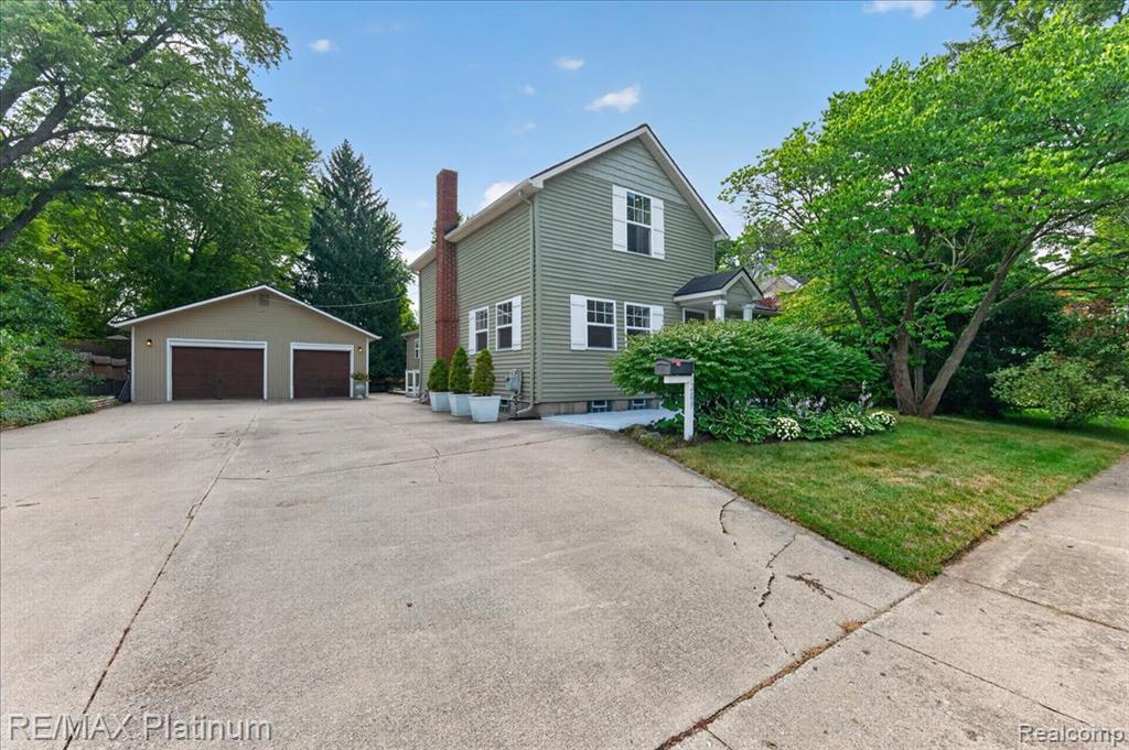 209 S Barnard Street Property Photo 1