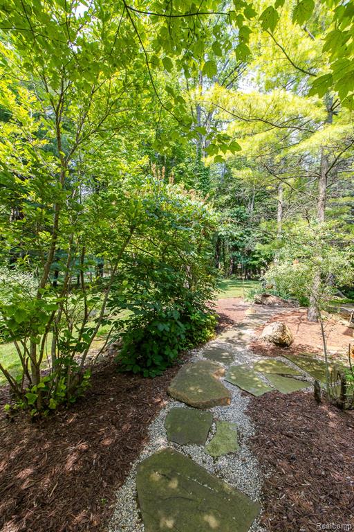 2411 Farmbrook Trail Property Photo 37