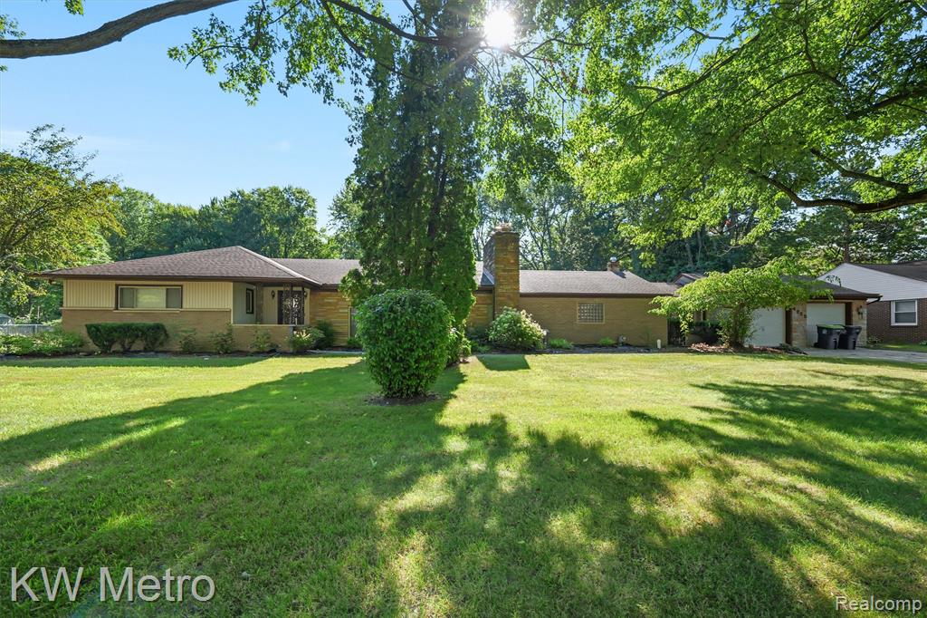 4225 Shreve Drive Property Photo 2