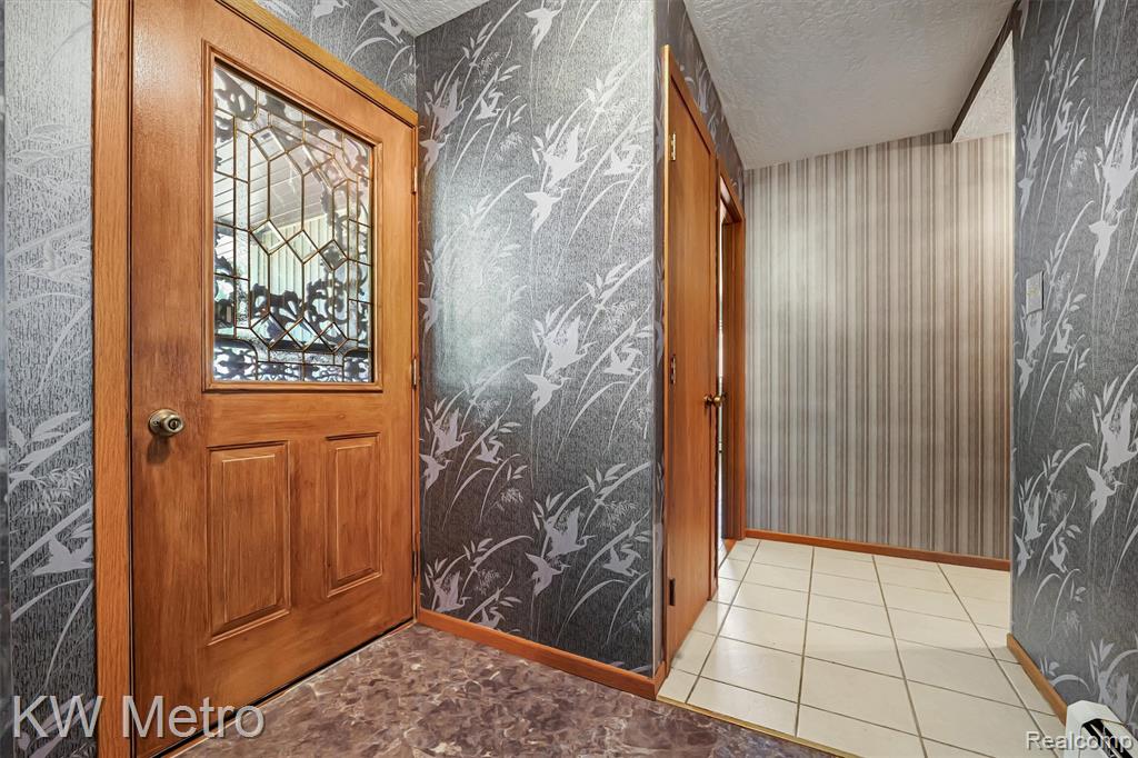 4225 Shreve Drive Property Photo 4