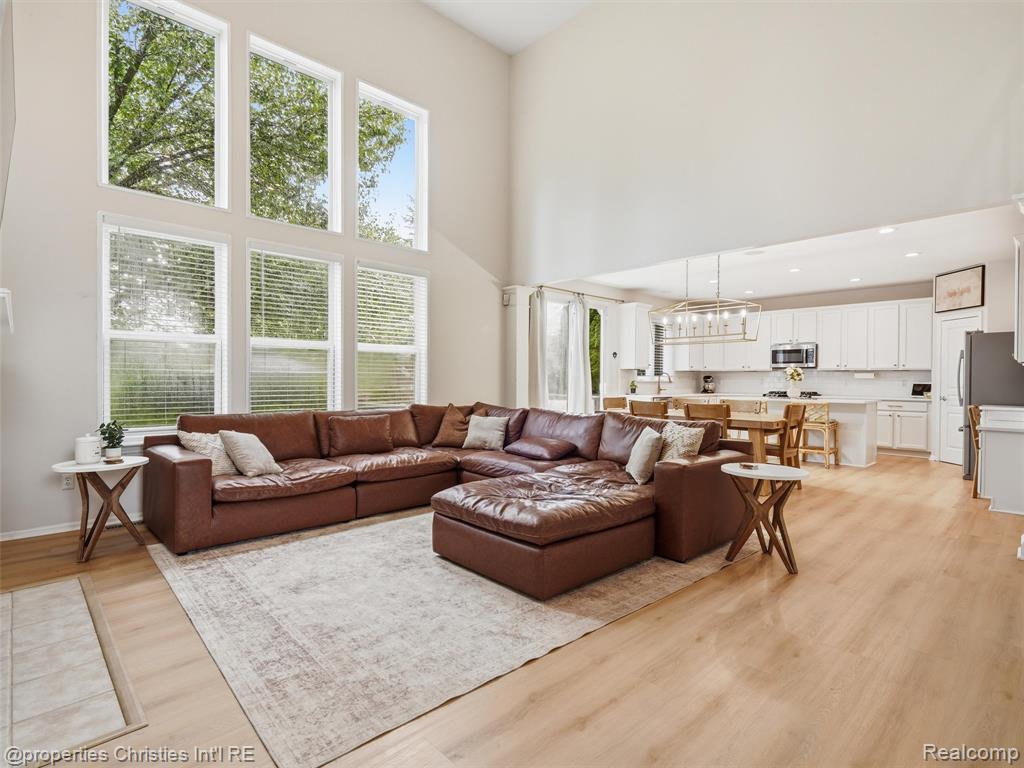 24307 Padstone Dr Property Photo 4