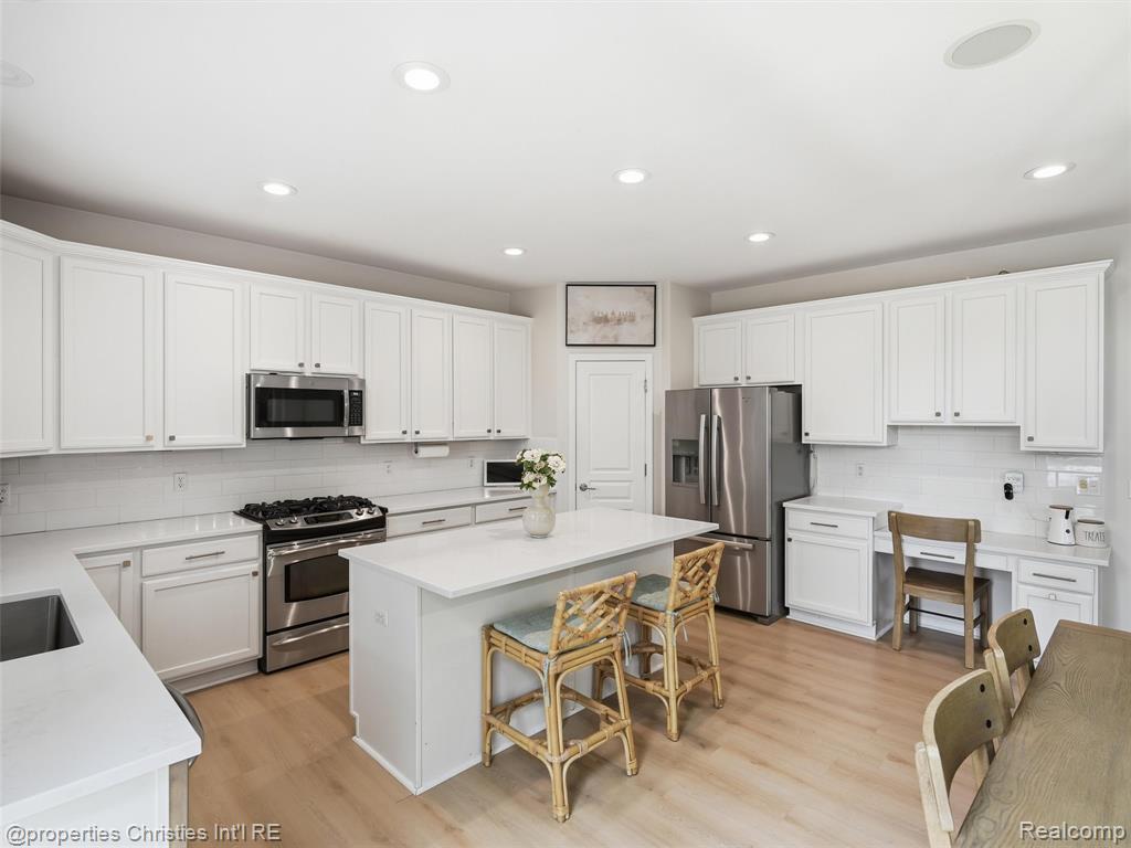 24307 Padstone Dr Property Photo 20