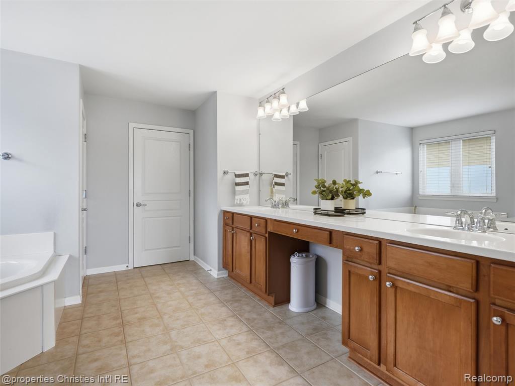24307 Padstone Dr Property Photo 35