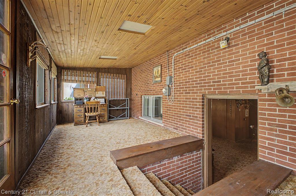 27110 Clairview Drive Property Photo 35