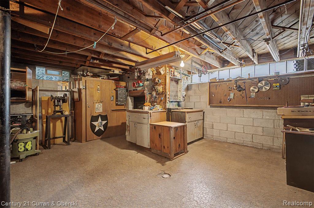 27110 Clairview Drive Property Photo 39