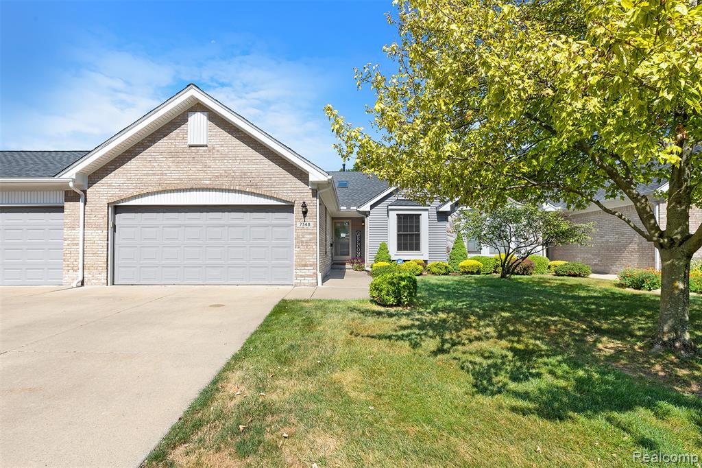 7348 Green Meadow Lane Property Photo 1