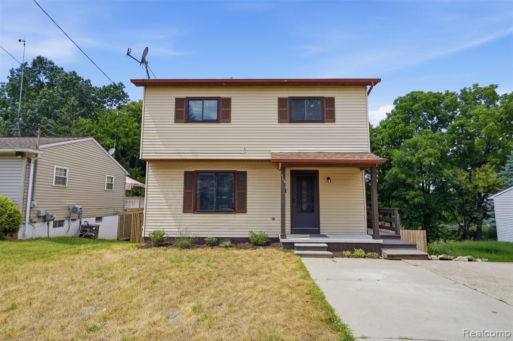968 Parallel Street Property Photo 1
