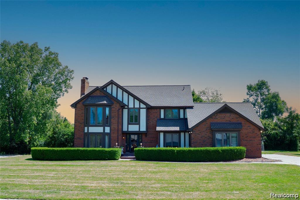 6651 Arlington Drive