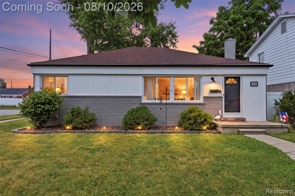 6705 Whitby Street Property Photo 1