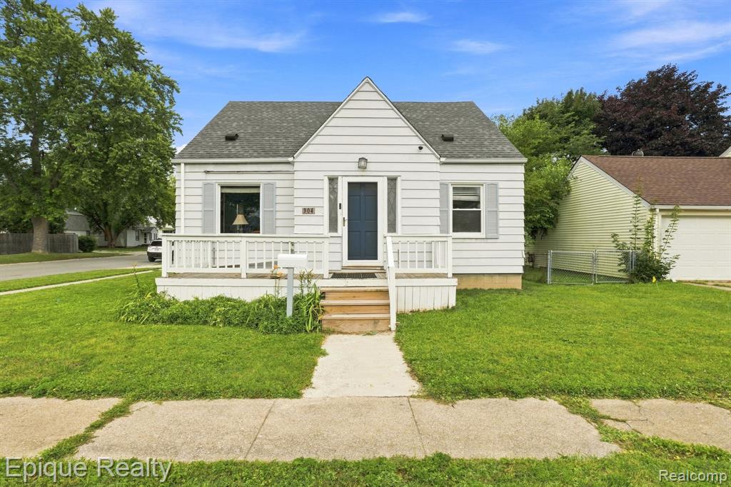 304 16th Street