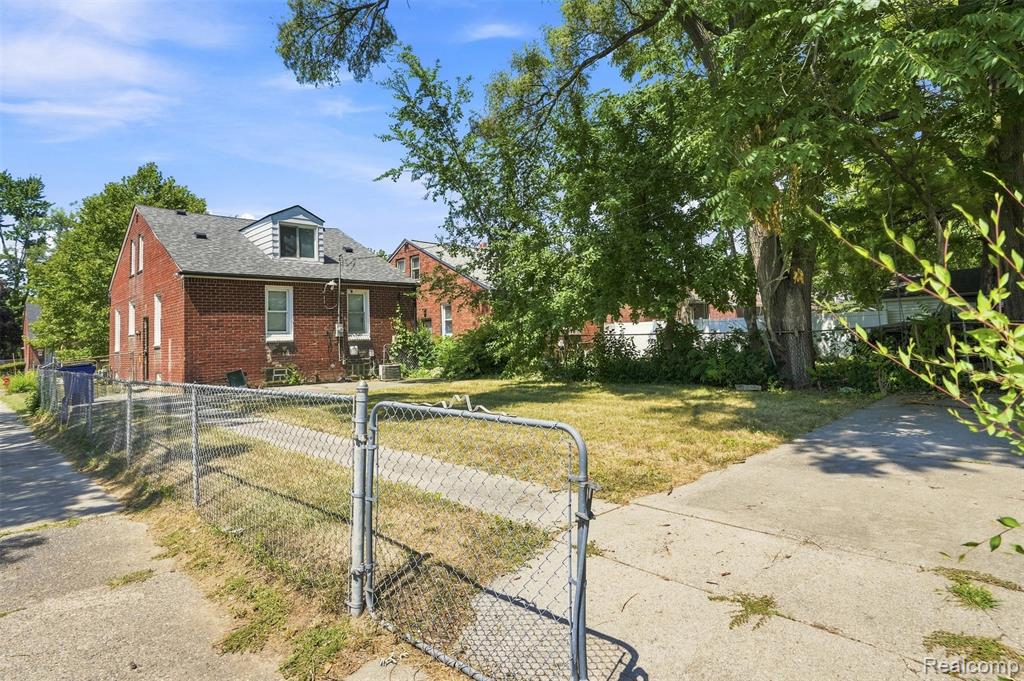 12000 Faust Avenue Property Photo 27