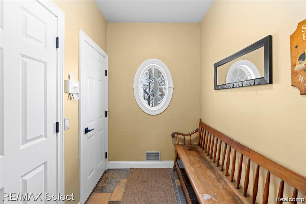 8211 Burleigh Road Property Photo 38