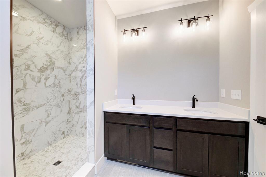 544 Round Rock Property Photo 15