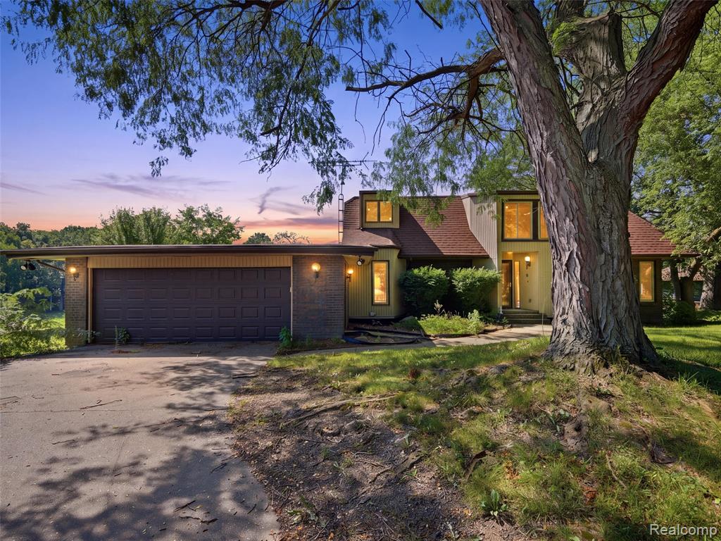 13490 Lakebrook Drive Property Photo 1