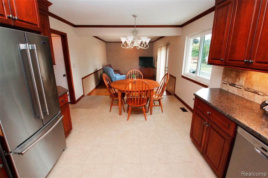 11429 S Crestline Drive Property Photo 13