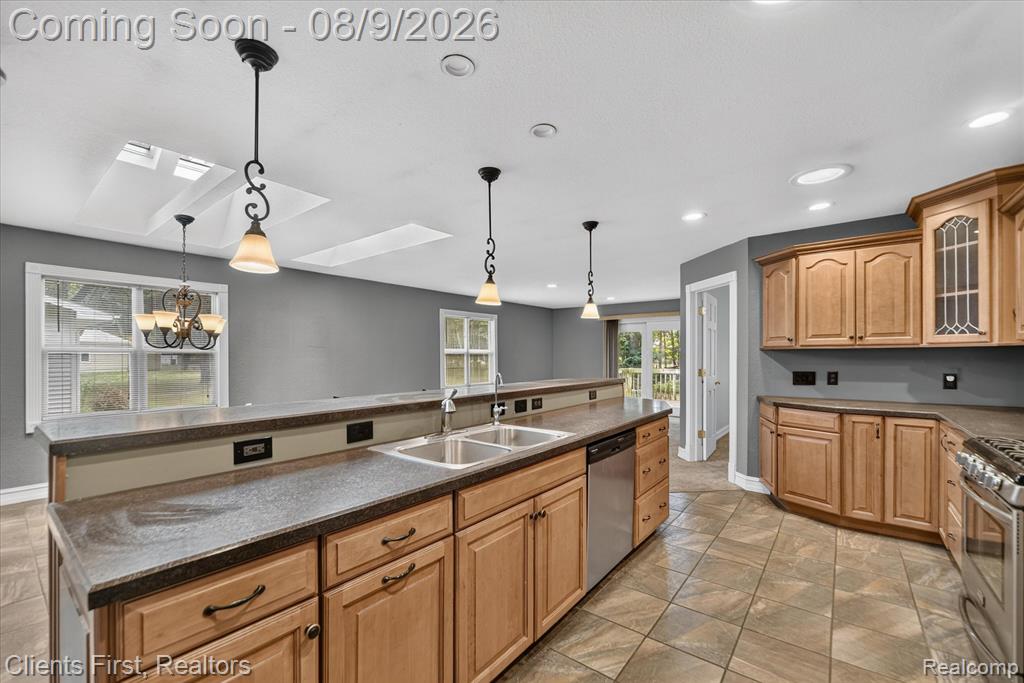 11430 Rutan Circle Property Photo 4