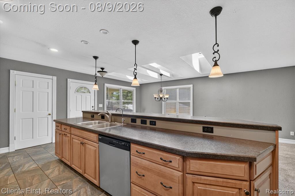 11430 Rutan Circle Property Photo 5