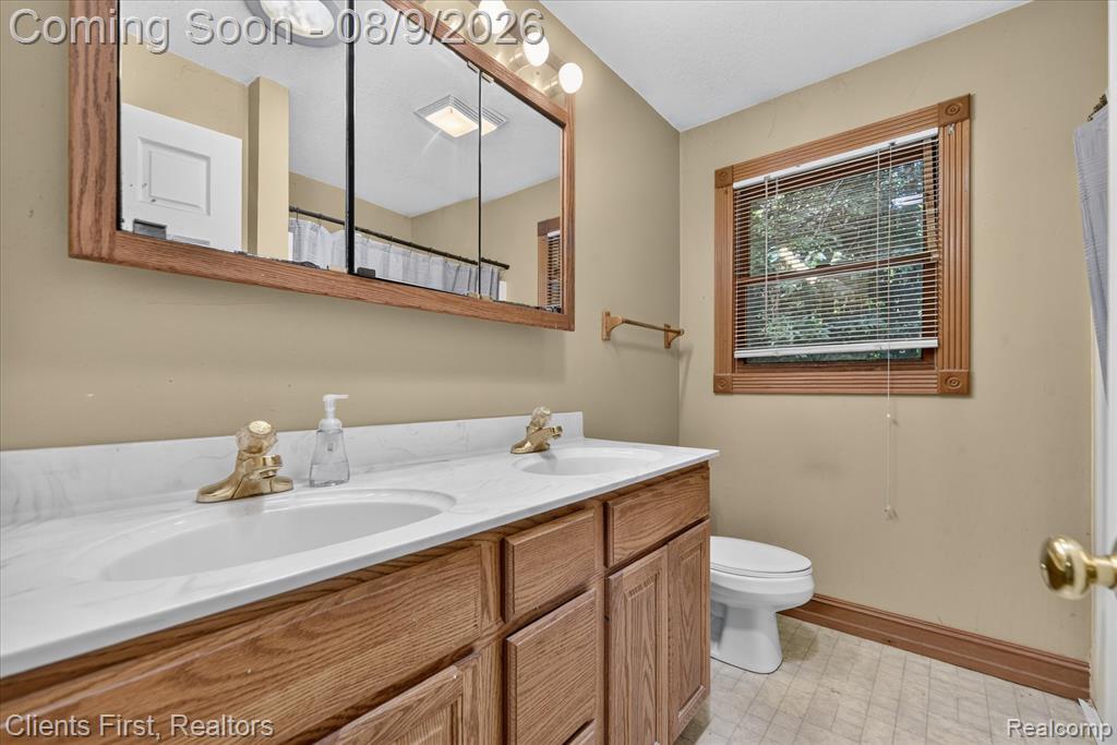 11430 Rutan Circle Property Photo 14