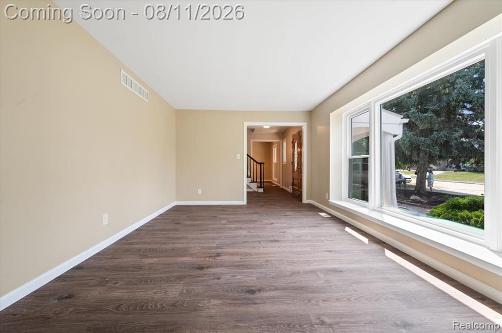 4765 Brockham Way Property Photo 4