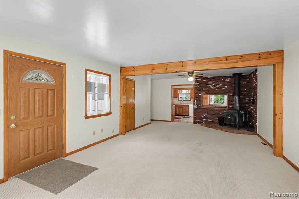 6095 Tipsico Lake Road Property Photo 3