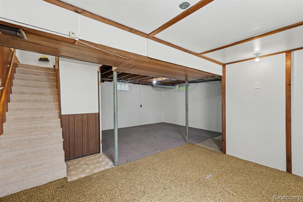 6095 Tipsico Lake Road Property Photo 14