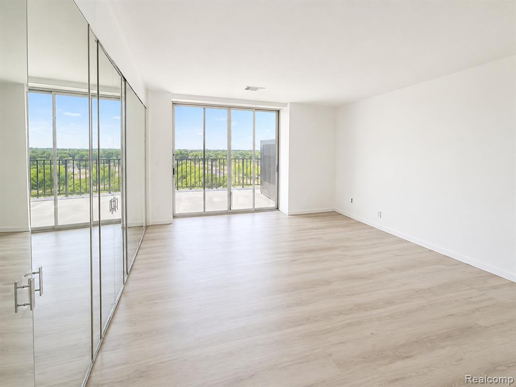 15801 Providence Drive Property Photo 15