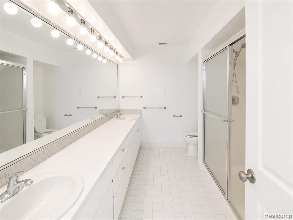 15801 Providence Drive Property Photo 17