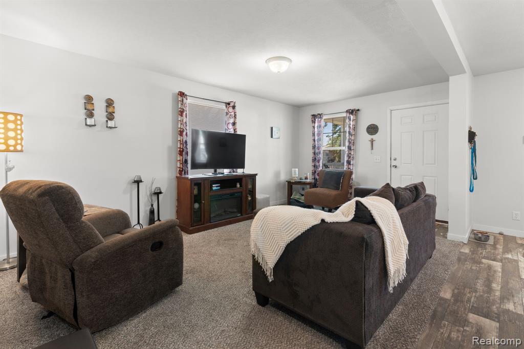 15350 Enchante Drive Property Photo 8