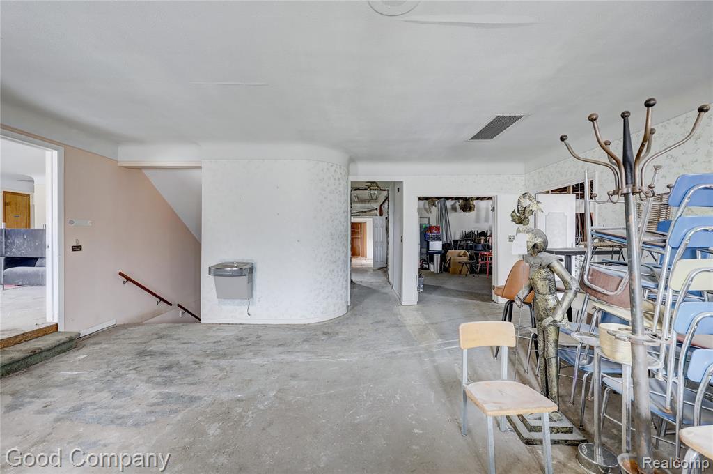 23919 John R Road Property Photo 3