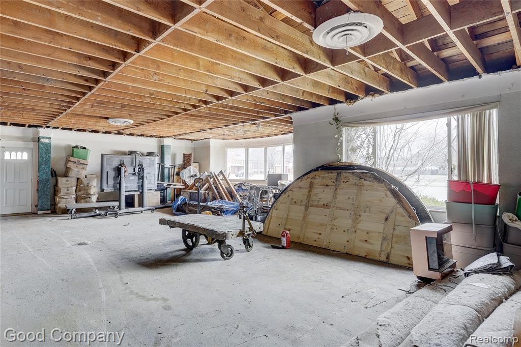 23919 John R Road Property Photo 14