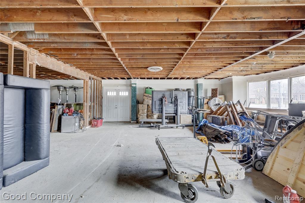 23919 John R Road Property Photo 15