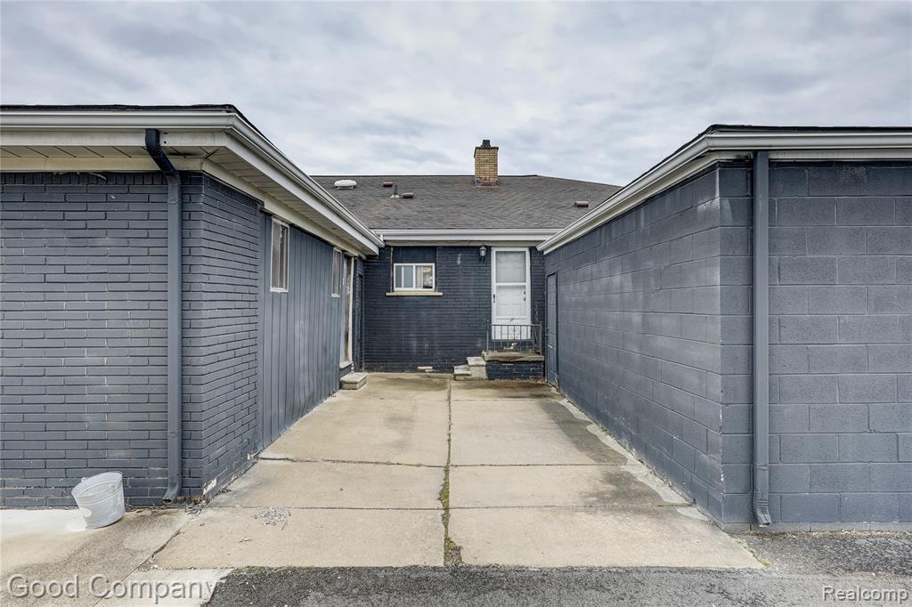 23919 John R Road Property Photo 35