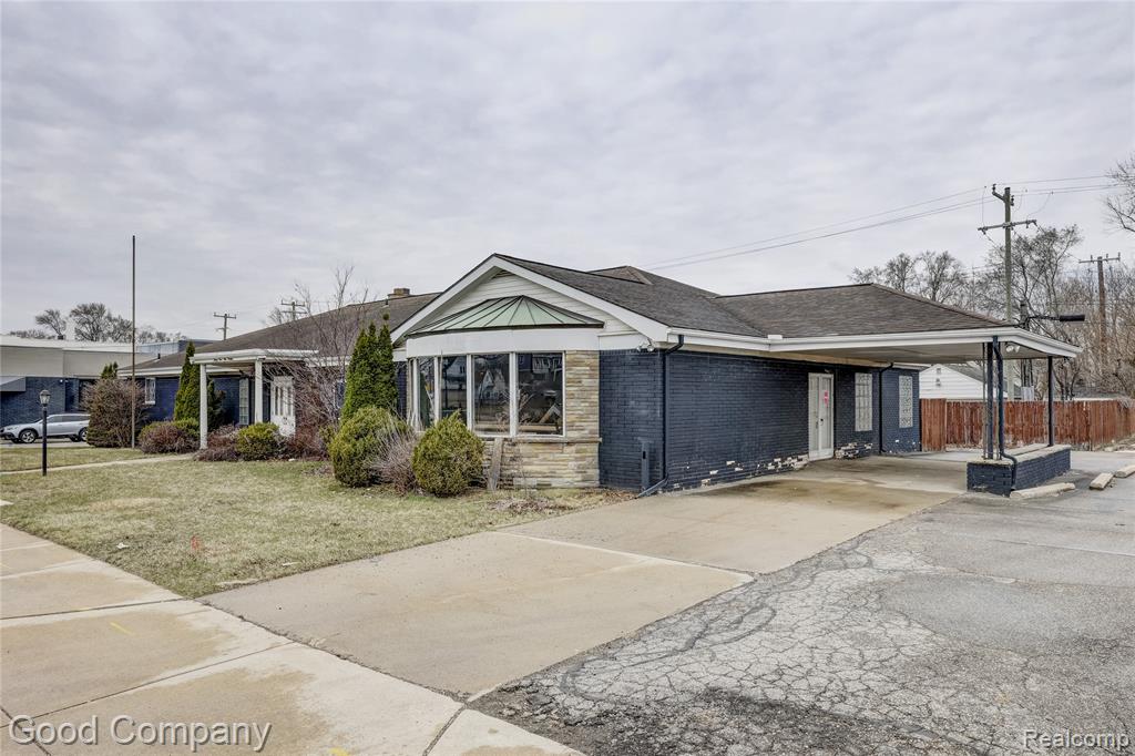 23919 John R Road Property Photo 40