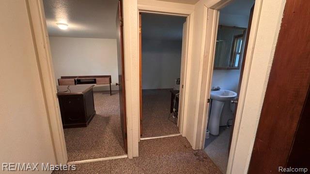 1401 Knott Road Property Photo 8